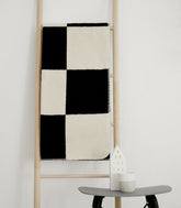 CLARA – Schwarz und Natur