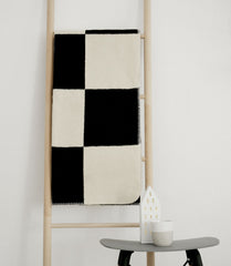 CLARA – Schwarz und Natur