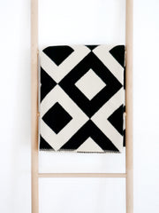 LASSE – Schwarz und Natur