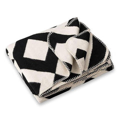 LASSE – Schwarz und Natur