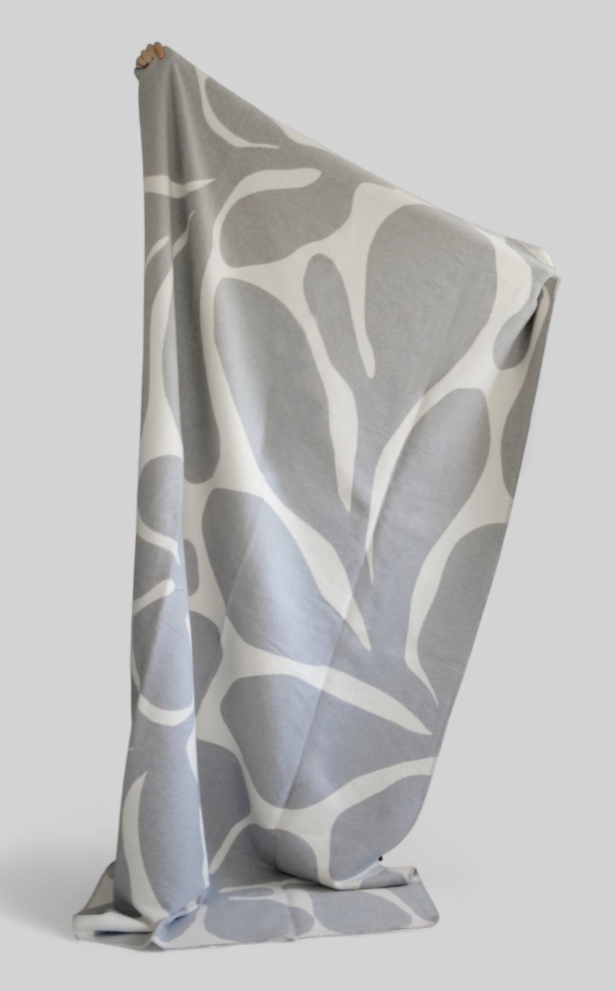 BJÖRK XL Wohndecke – Grau und Natur